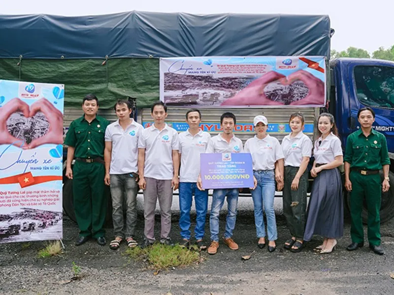 Hình ảnh minh họa nhân viên hỗ trợ khách hàng v9bet