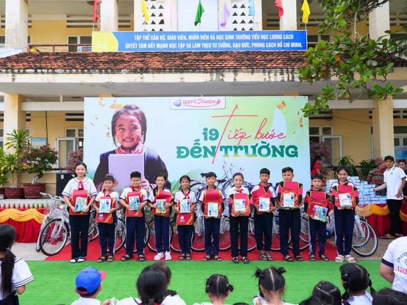 Hình ảnh minh họa phúc lợi và môi trường làm việc của nhân viên v9bet